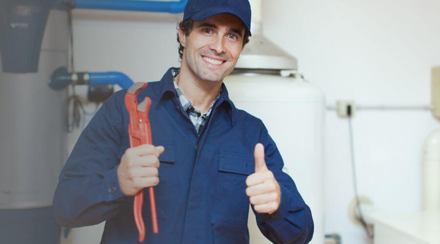 Expert burst pipe repair services in Leavenworth, IN